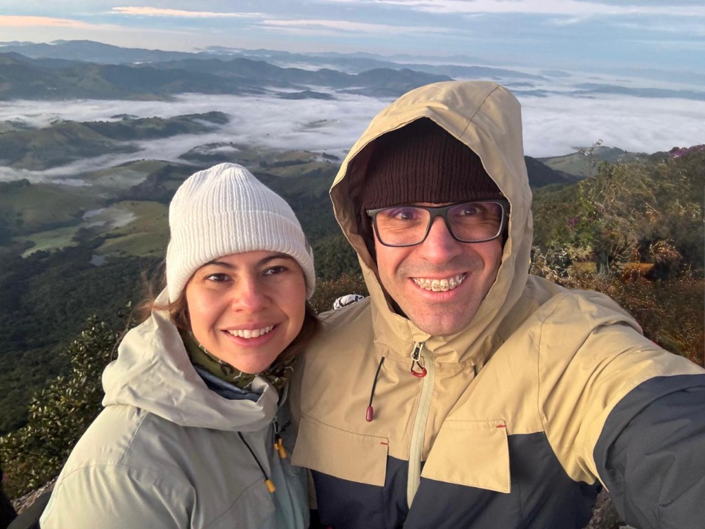 Pico do Lopo: Guia Completo da Trilha, Mirantes e Travessia da Serra em Extrema - MG